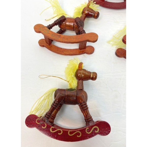 🐎 Set Of 5-Vintage Wooden Toy ORNAMENTS Rocking Horses Yarn Mane & Tail - Picture 6 of 14